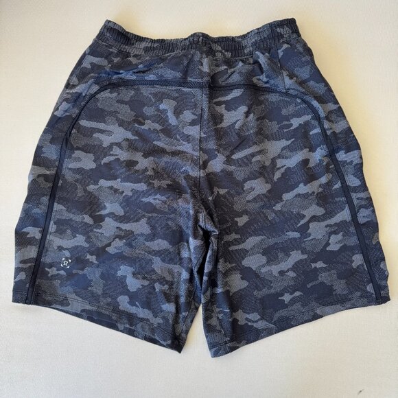 Lululemon Shorts Large - Picture 2 of 2